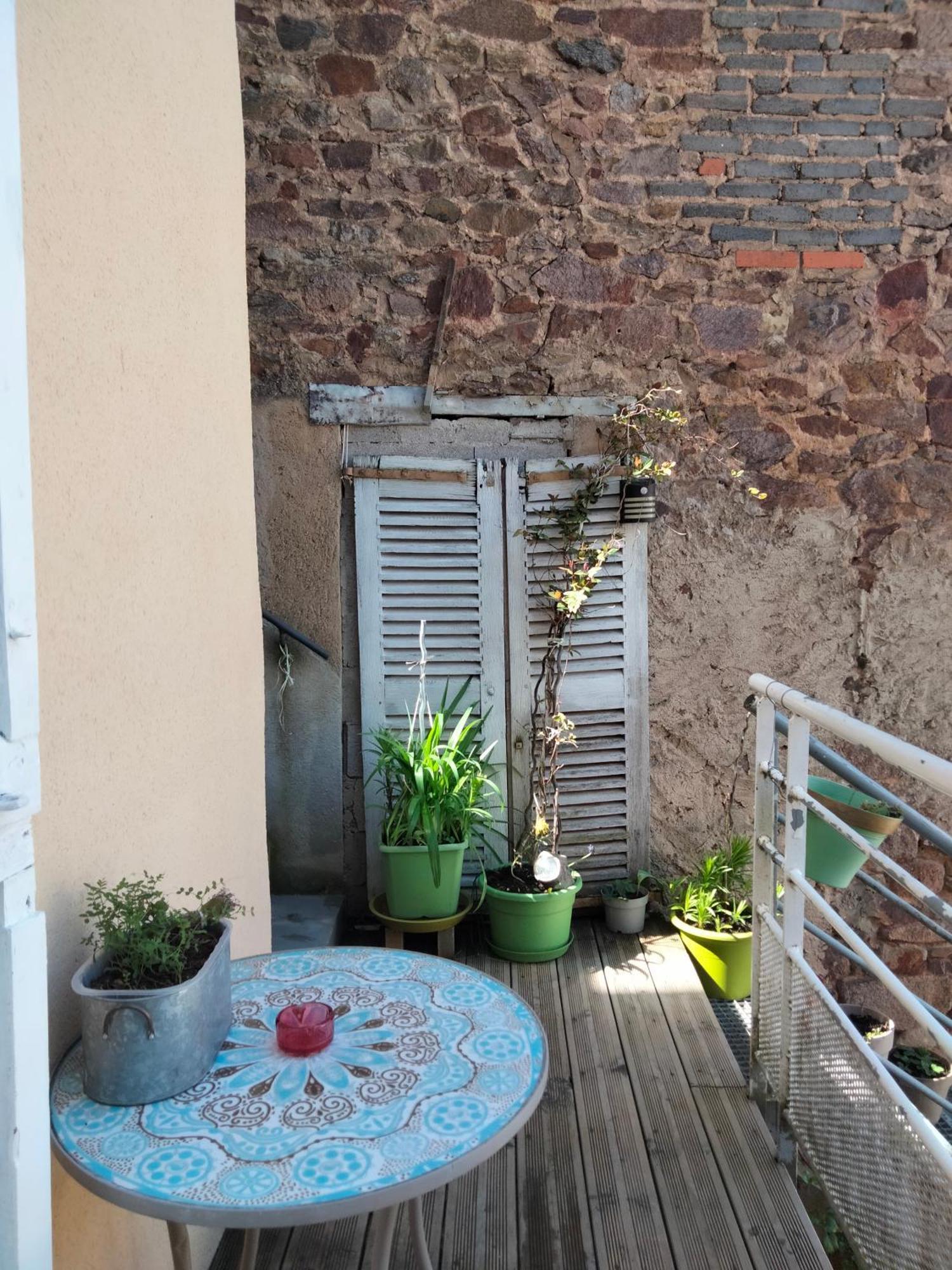 Les Chambres Hautes D'Anastasia Rodez Buitenkant foto