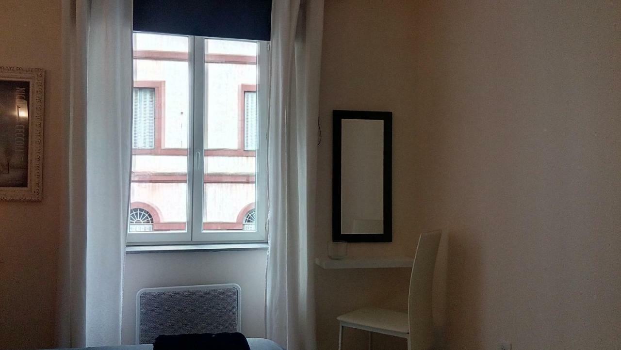 Les Chambres Hautes D'Anastasia Rodez Buitenkant foto